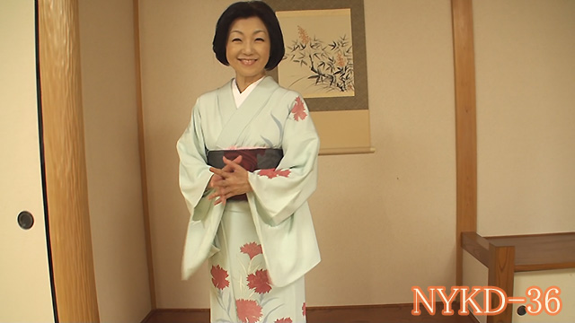 還暦熟女 和服 エロ画像 六十路の還暦熟女AVデビュー】和服のおばさんがエロ動画初撮り ...